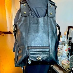 Francesco Biasia, Italian,  Premium Brand Black Leather Cross body&Shoulder bag.